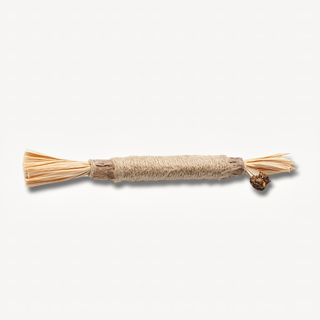 Natural Silvervine Sticks for Calm, Engaged, and Happy Cats